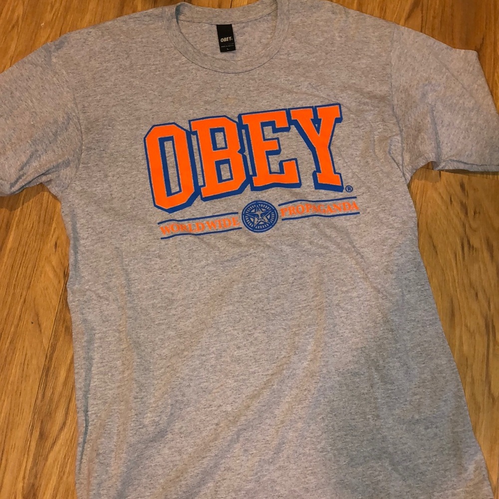 Obey Propaganda Men’s Shirt Orange Blue NY Nicks
